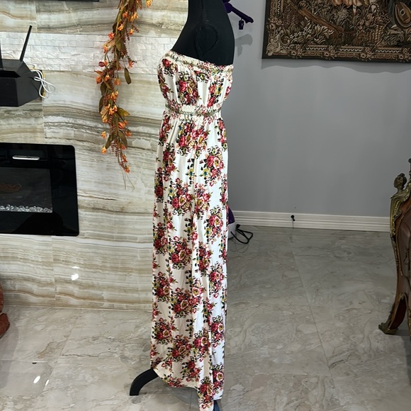 AX Paris strapless floral sundress - Picture 3 of 10